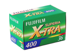 Fujifil-Superia-X-Tra-400-box-1.png